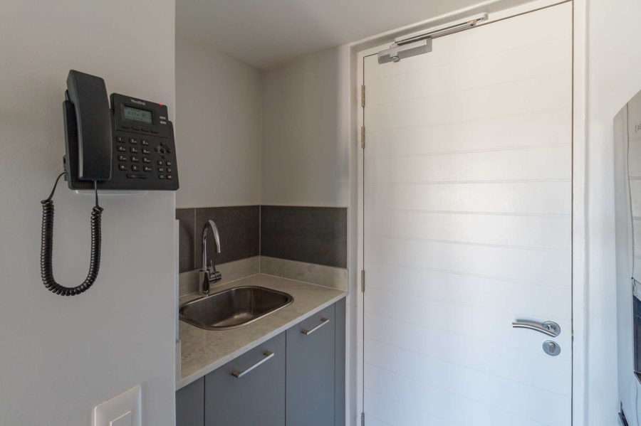 1 Bedroom Property for Sale in Foreshore Western Cape